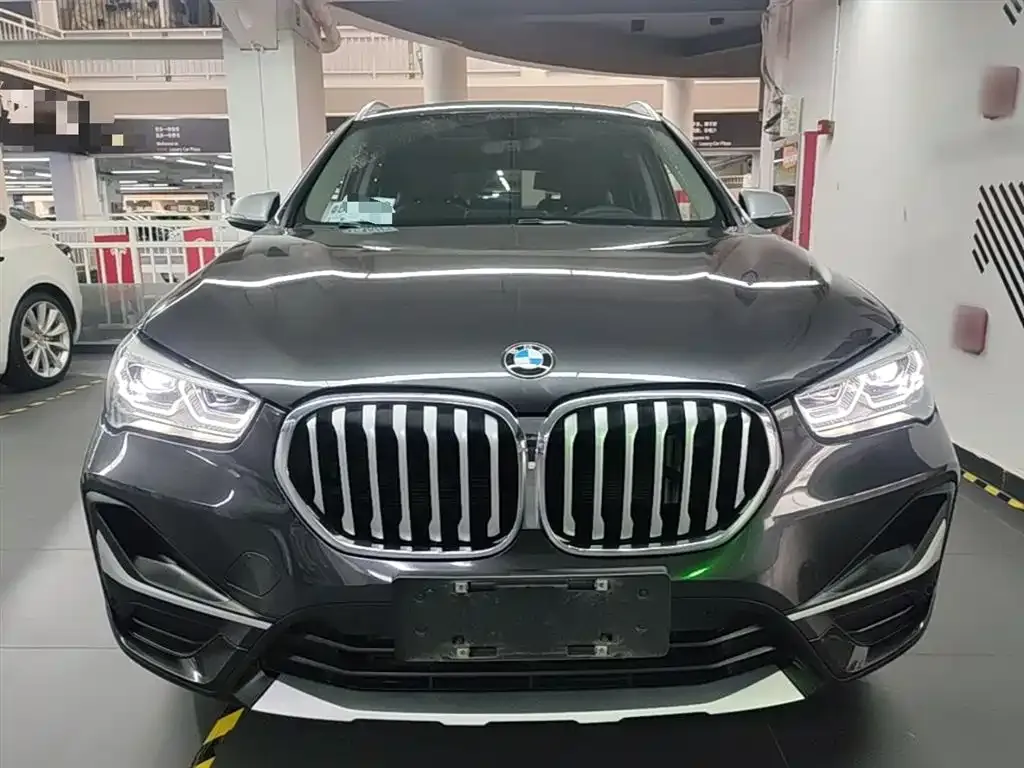 BMW X1 — фото 9