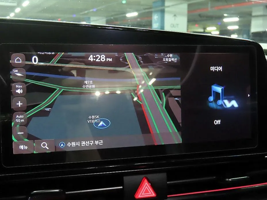 Hyundai AVANTE 2023 из KR, фото 3