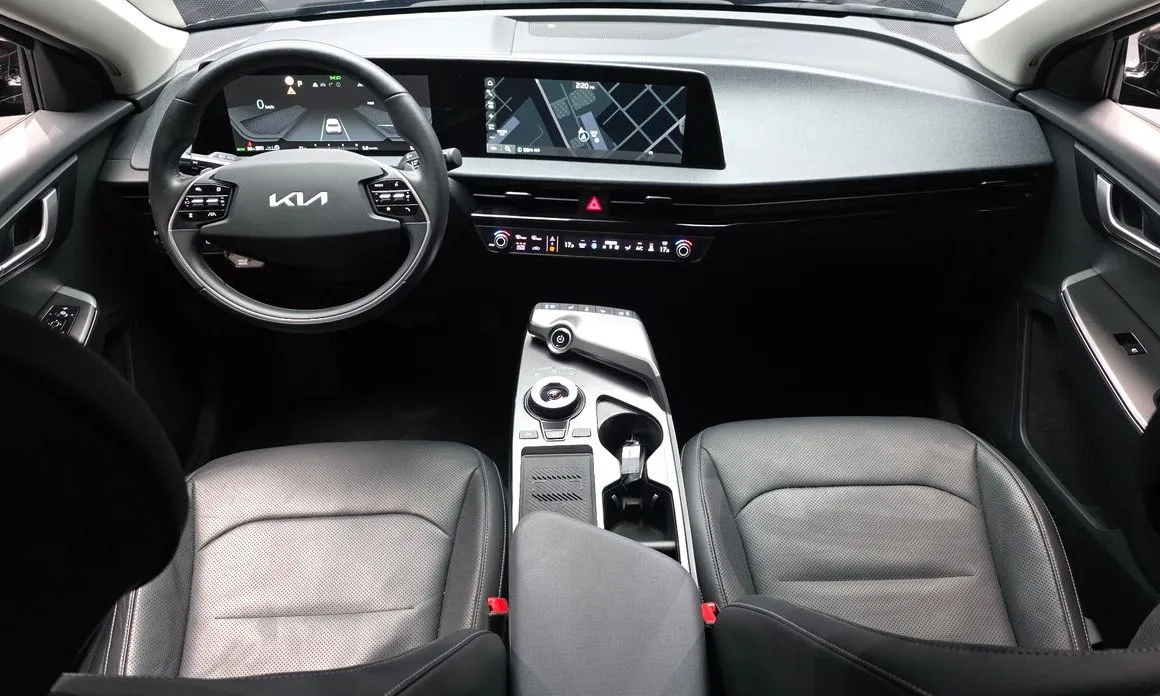 Kia EV6 — фото 8