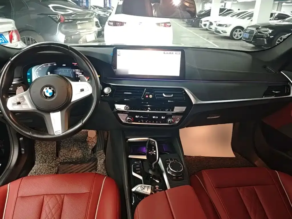 BMW 5 Series — фото 4