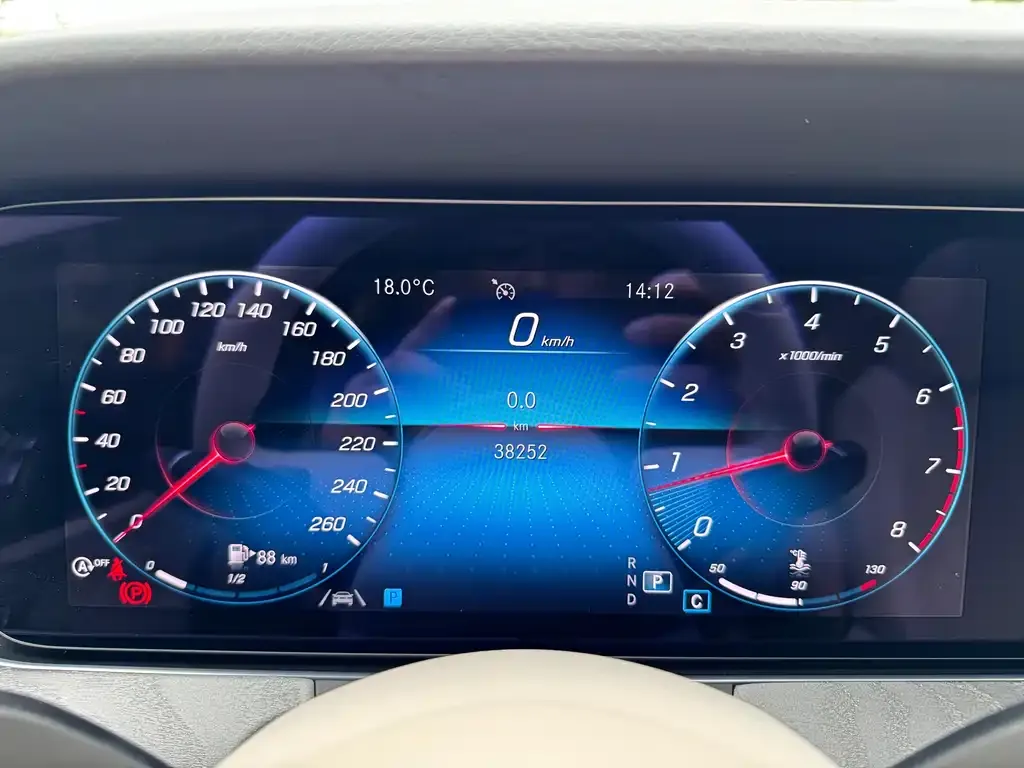 Mercedes-Benz CLS — фото 5