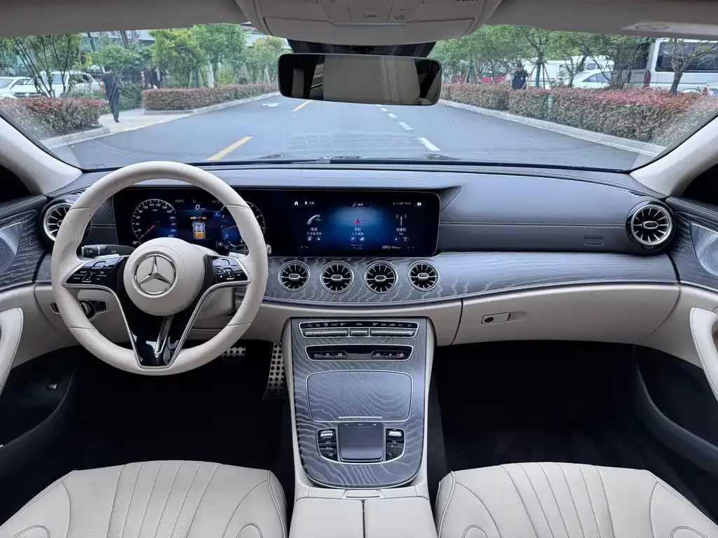 Mercedes-Benz CLS — фото 3