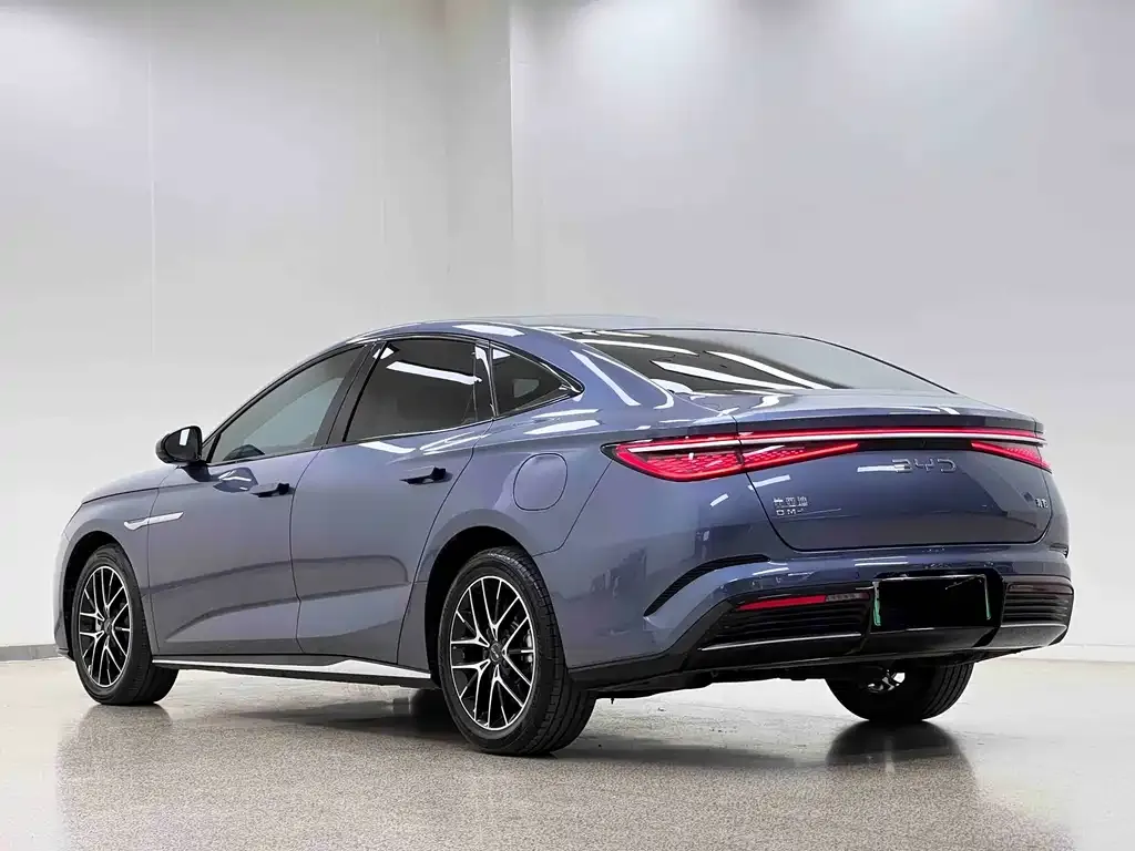 BYD Seal — фото 2