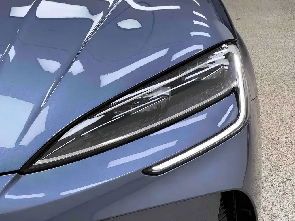 BYD Seal — фото 7