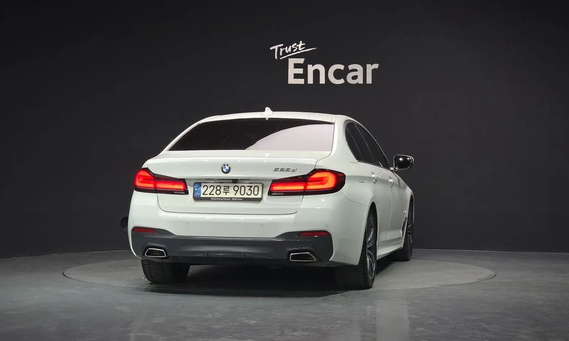 BMW 5-Series 2021 из KR, фото 3