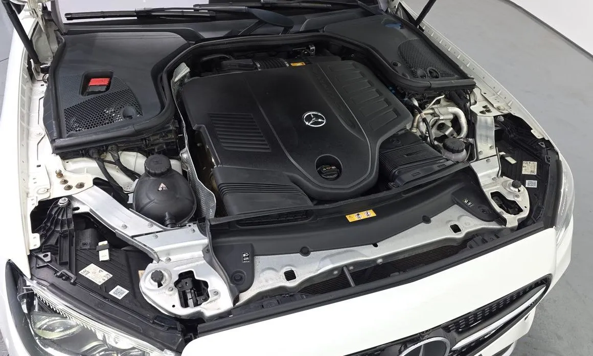 Mercedes-Benz E-Class 2021 из KR, фото 10
