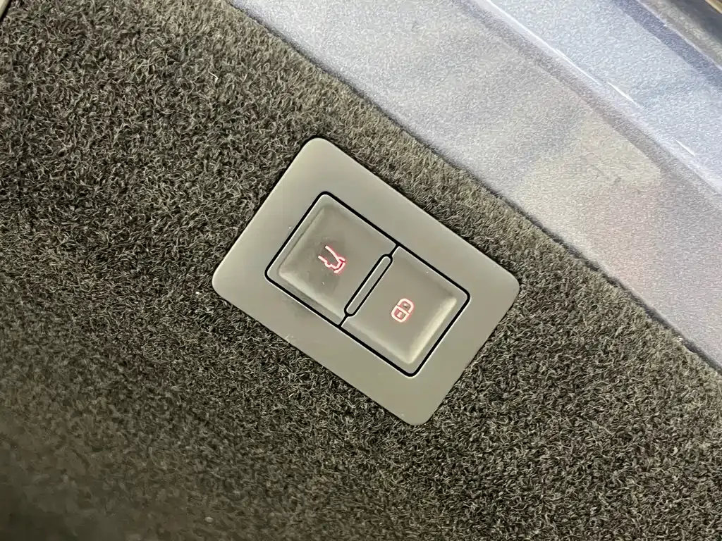 BYD Seal — фото 8