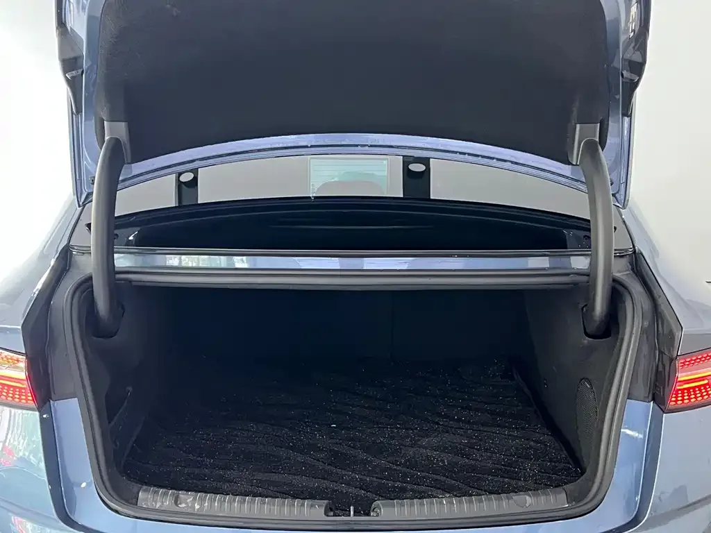 BYD Seal — фото 4