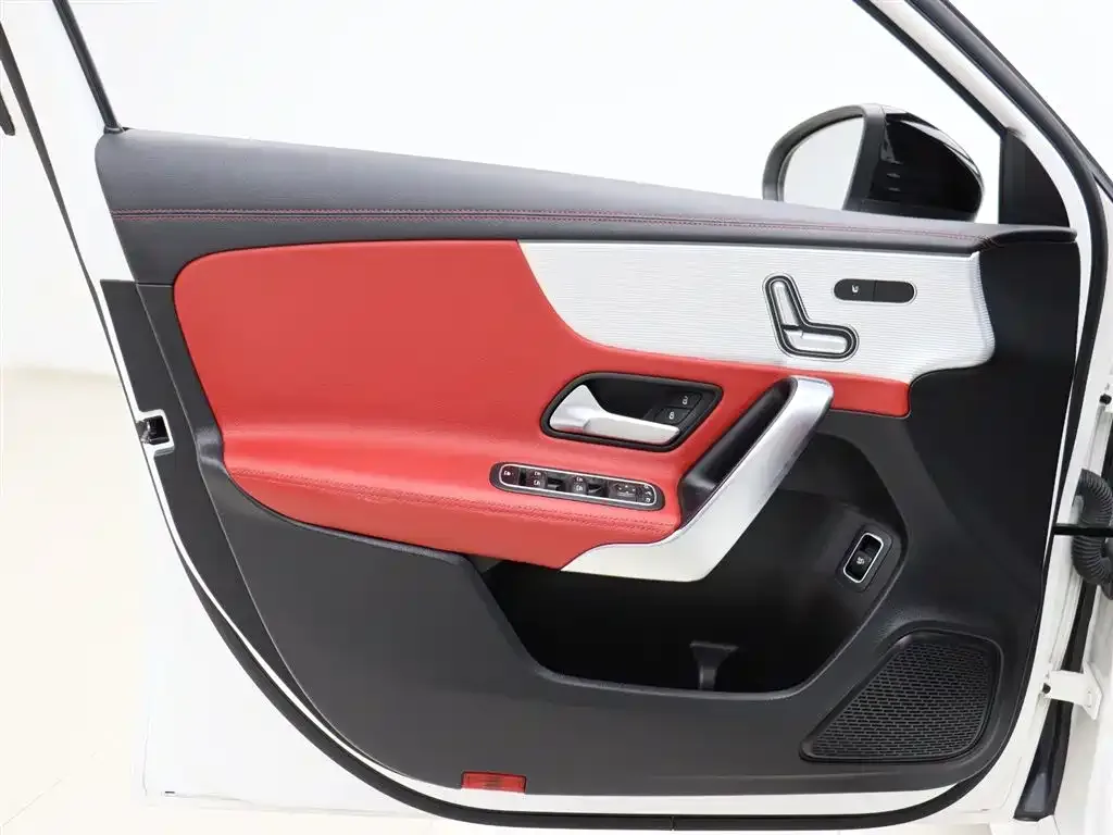 Mercedes-Benz A-Class AMG — фото 5