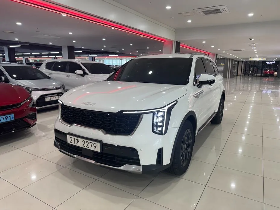Kia Sorento — фото 1