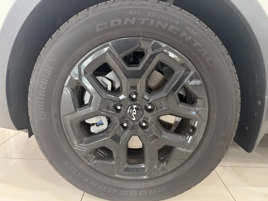 Kia Sorento — фото 3