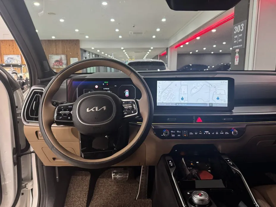 Kia Sorento — фото 7