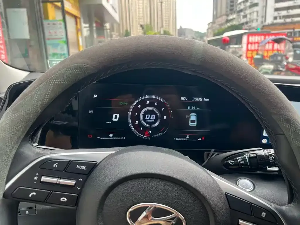 Hyundai Elantra 2022 из CN, фото 4
