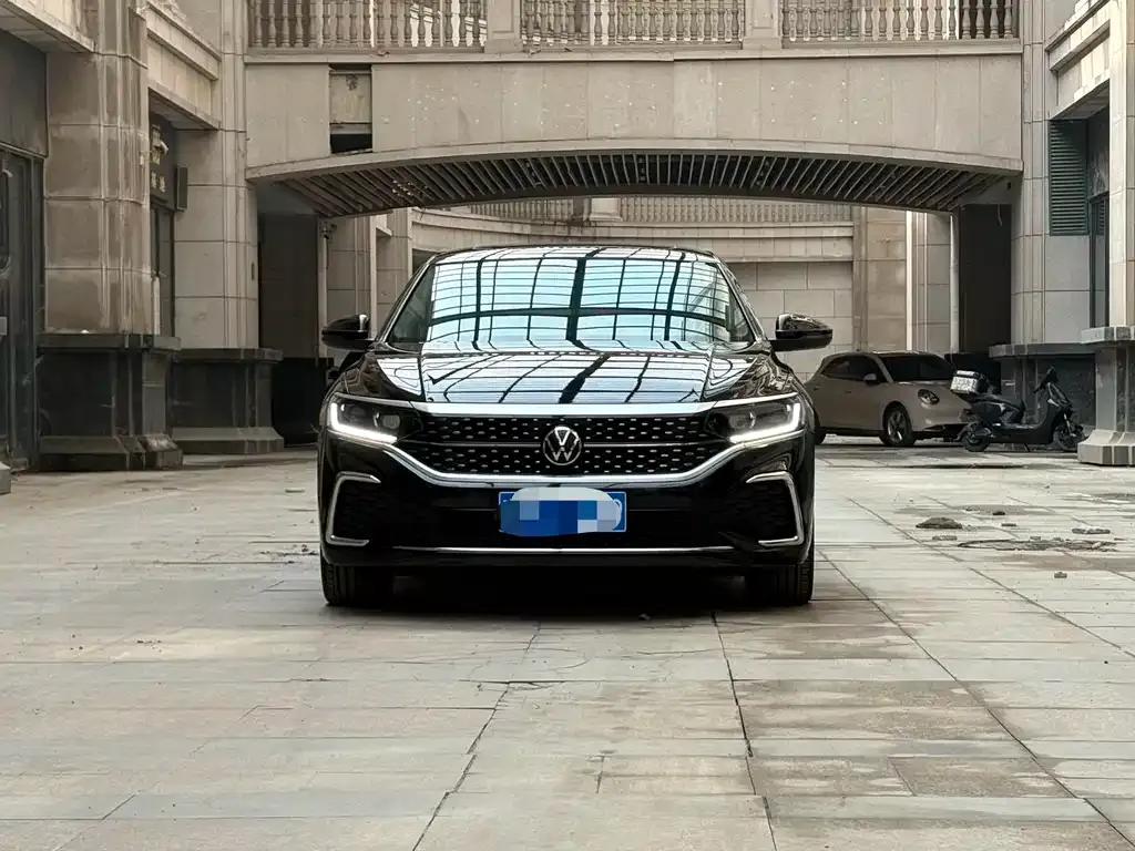 Volkswagen Passat — фото 3