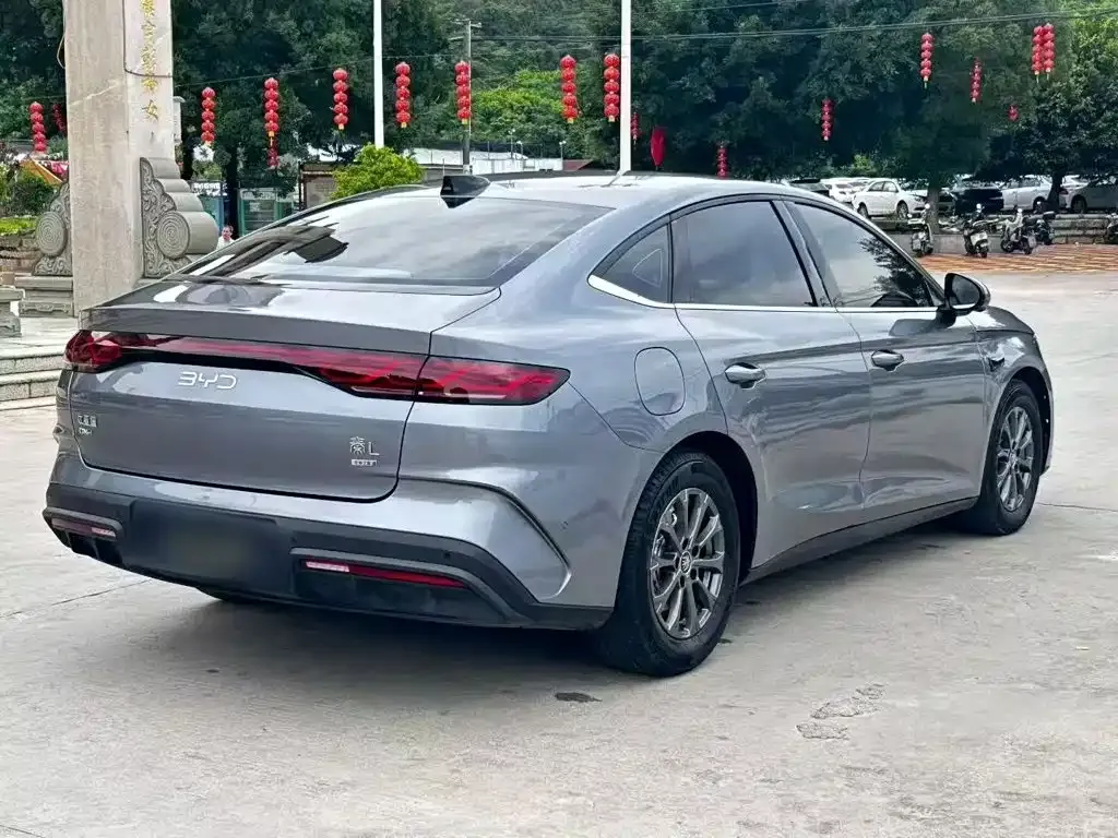 BYD Qin L — фото 4