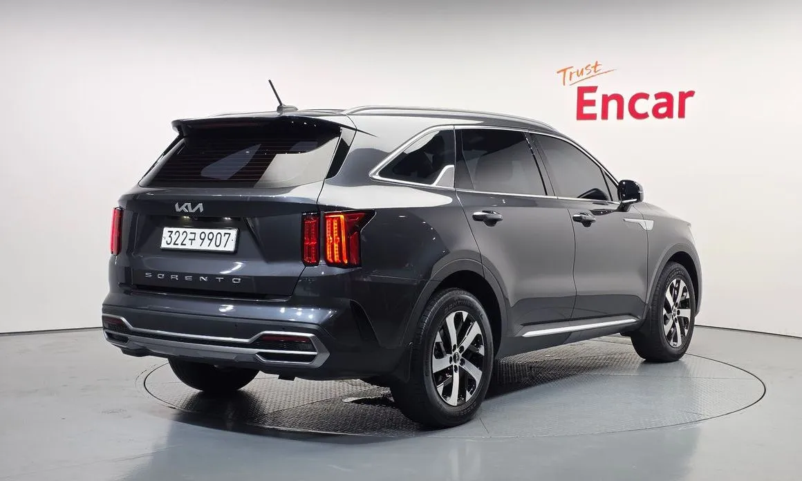 Kia Sorento — фото 6