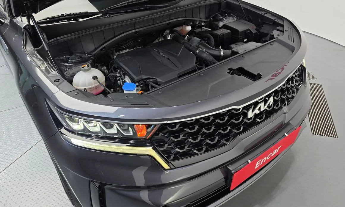 Kia Sorento — фото 8