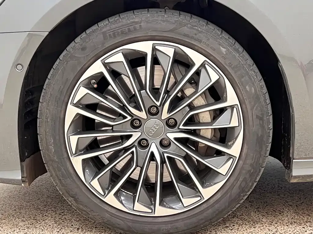 Audi A6L New Energy 2021 из CN, фото 10