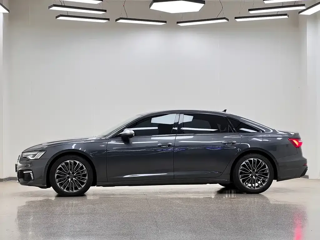Audi A6L New Energy 2021 из CN, фото 4