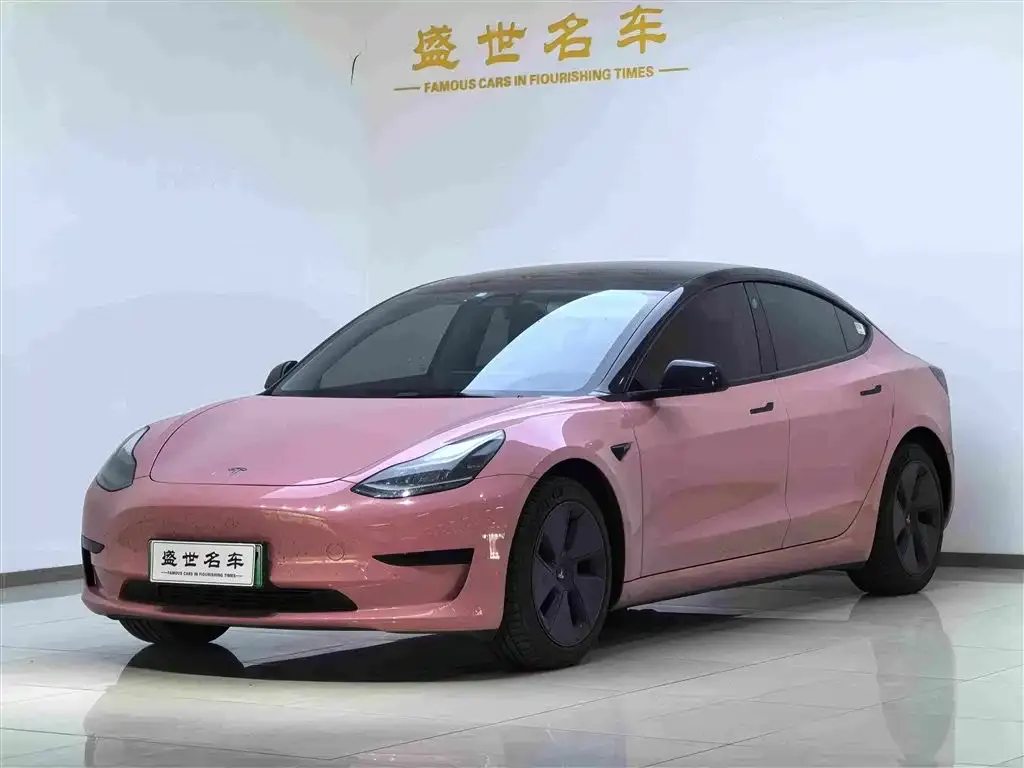Tesla Model 3 — фото 1