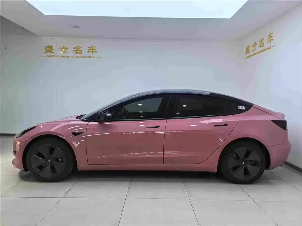 Tesla Model 3 — фото 4
