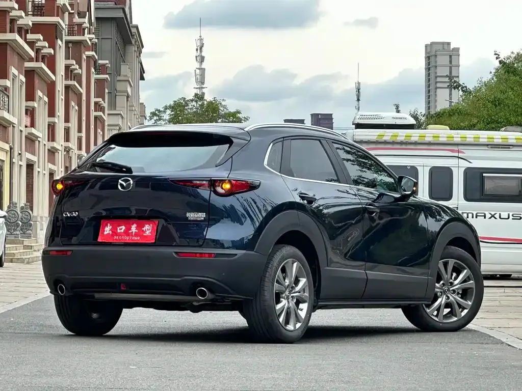 Mazda CX-30 — фото 8