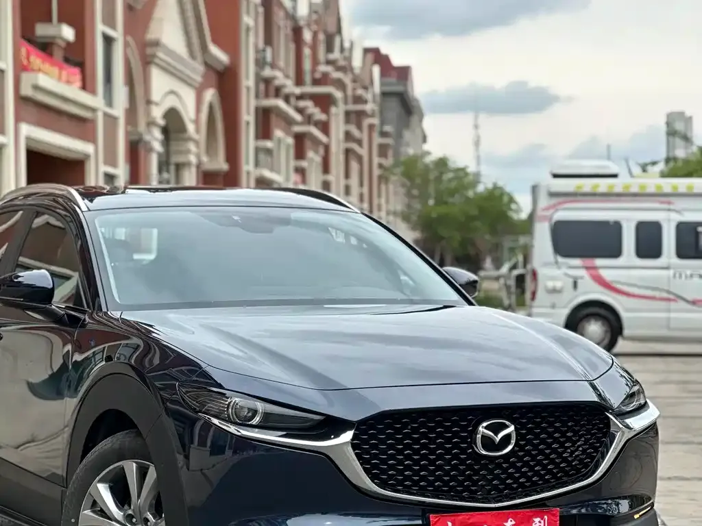 Mazda CX-30 — фото 4