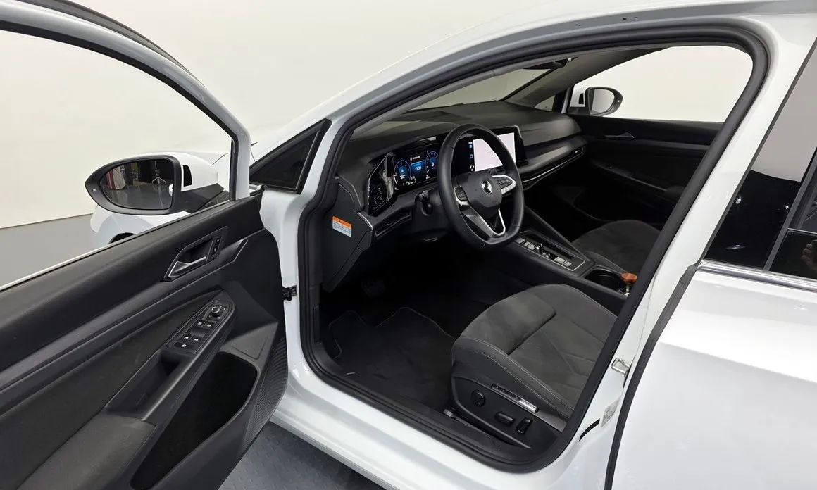 Volkswagen Golf 2022 из KR, фото 6