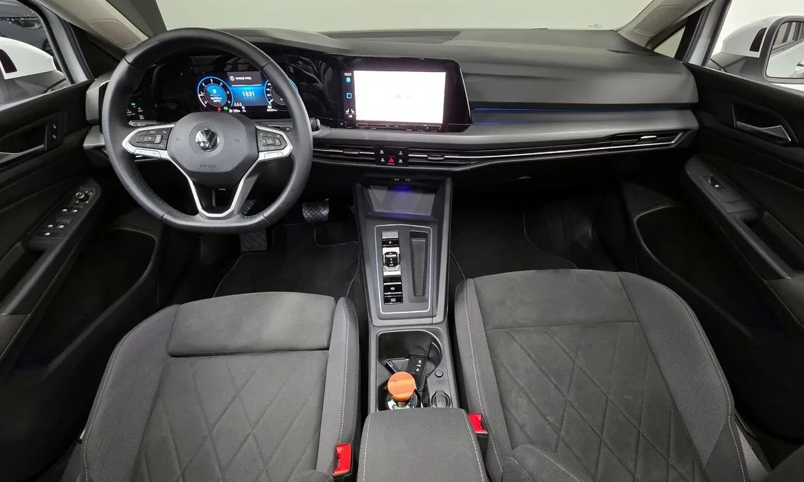 Volkswagen Golf 2022 из KR, фото 10