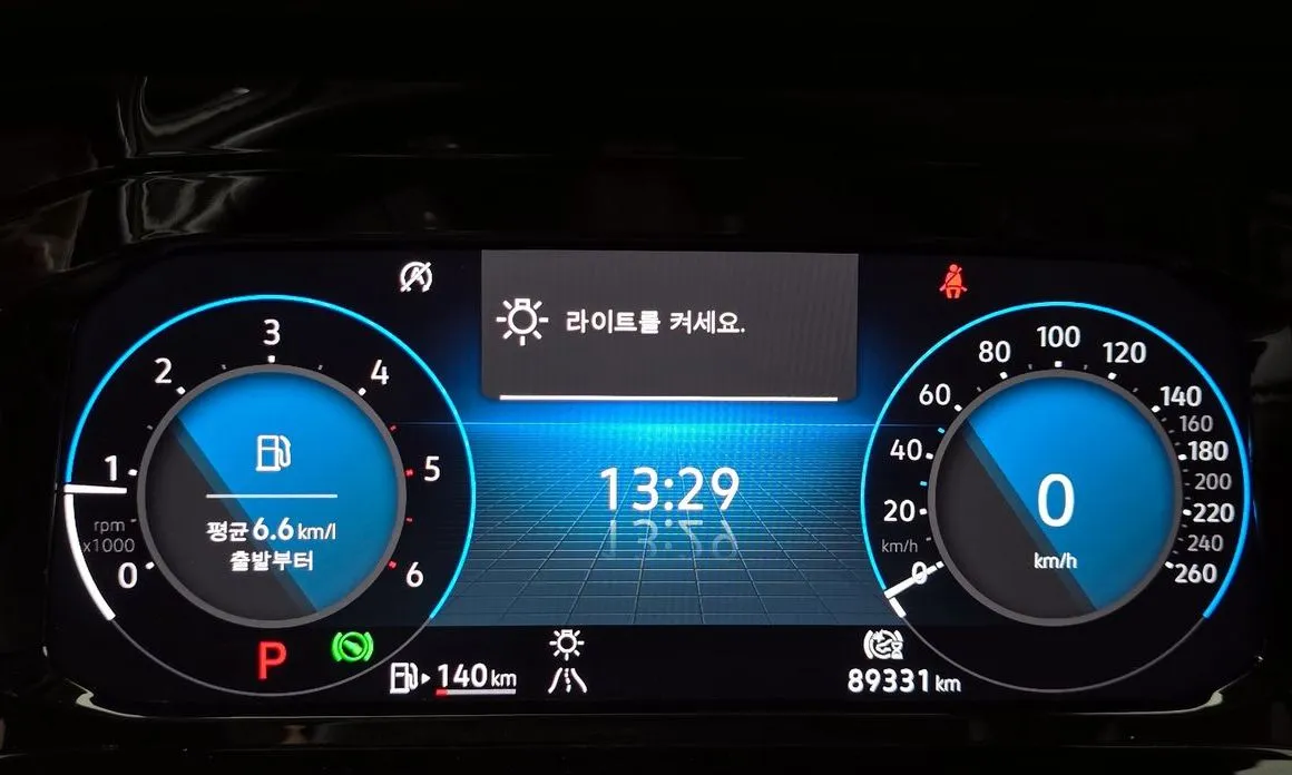 Volkswagen Golf 2022 из KR, фото 4