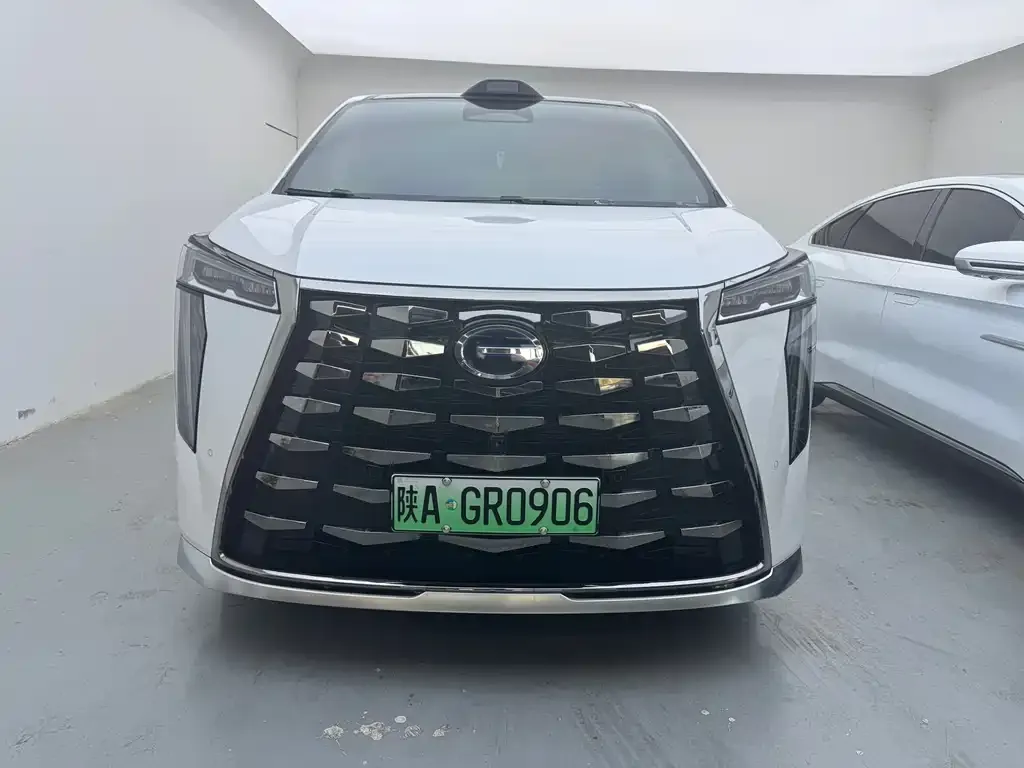 GAC Motor Trumpchi M8 — фото 10