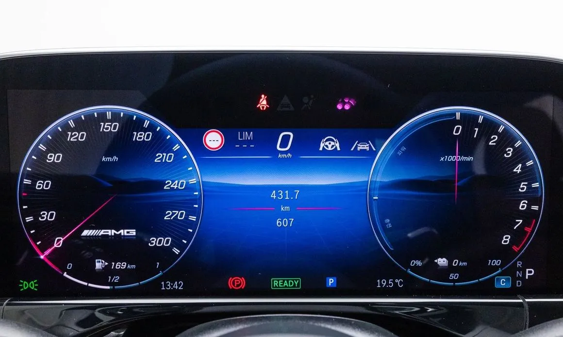 Mercedes-Benz E-Class 2026 из KR, фото 5
