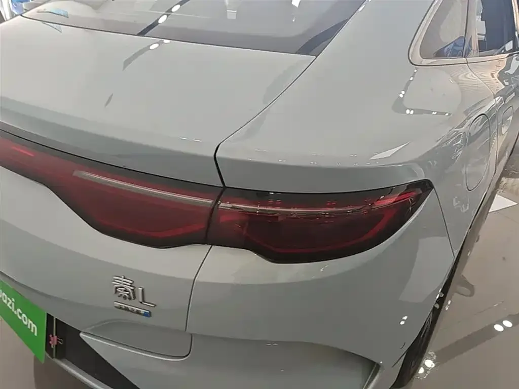 BYD Qin L — фото 10