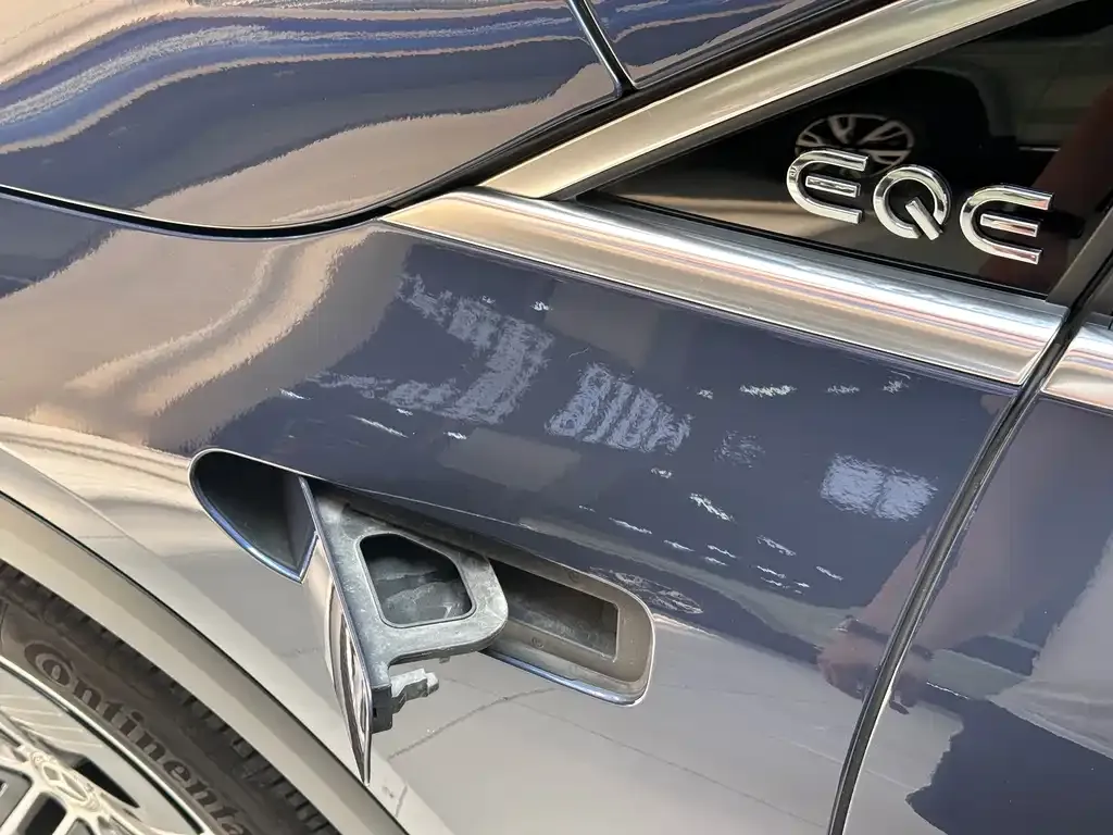 Mercedes-Benz EQE SUV 2023 из CN, фото 7