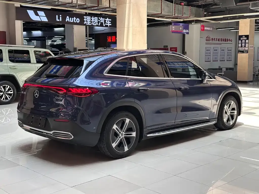 Mercedes-Benz EQE SUV 2023 из CN, фото 3