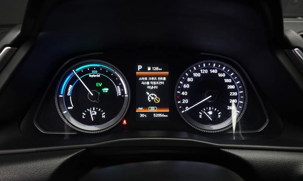 Hyundai Sonata 2023 из KR, фото 3