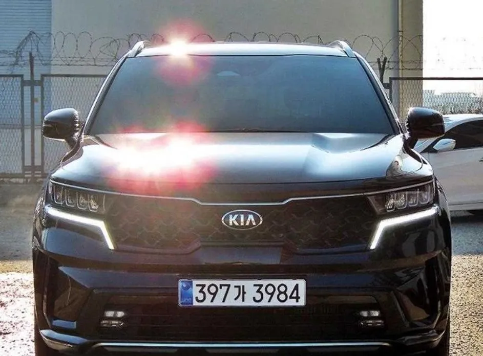 Kia Sorento — фото 1
