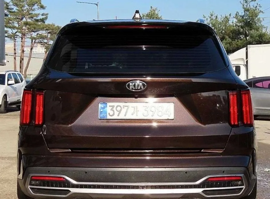Kia Sorento — фото 9