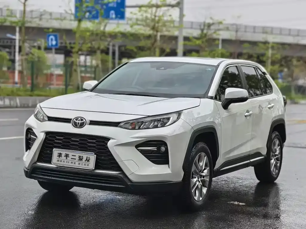 Toyota Wildlander — фото 1