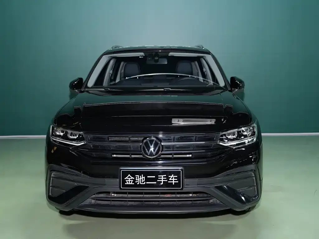 Volkswagen Tiguan L — фото 6