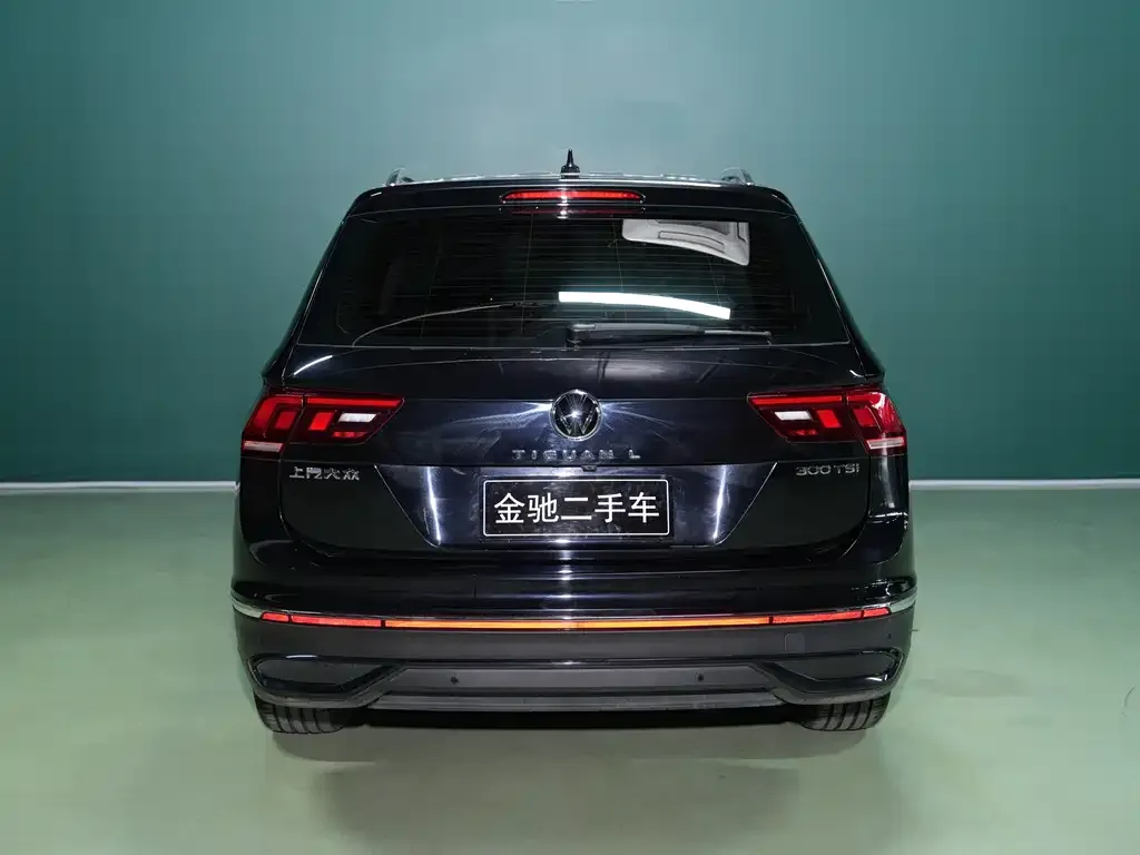 Volkswagen Tiguan L — фото 2