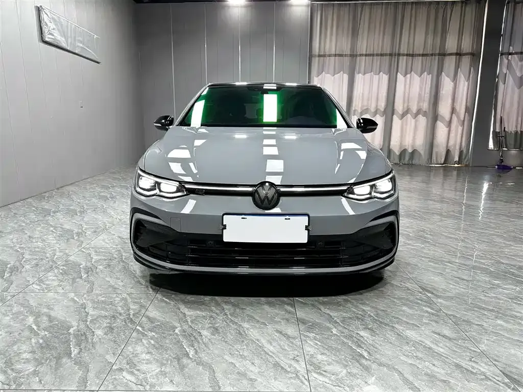 Volkswagen Golf — фото 6
