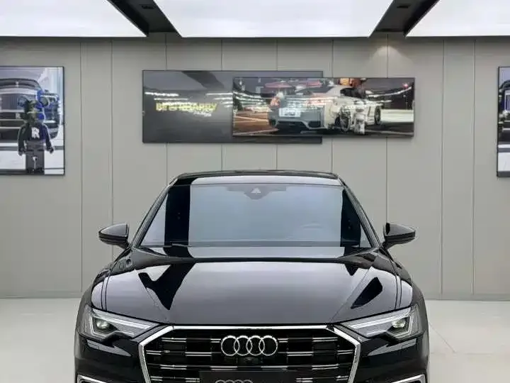 Audi A6L — фото 8
