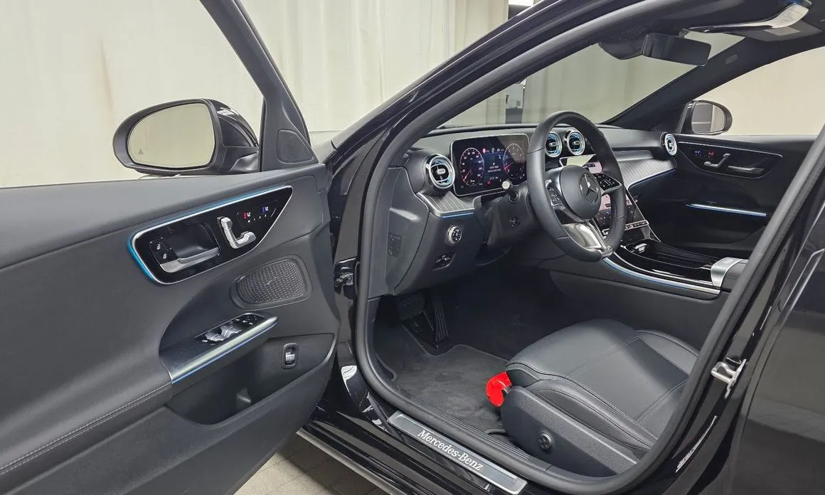 Mercedes-Benz C-Class 2025 из KR, фото 10