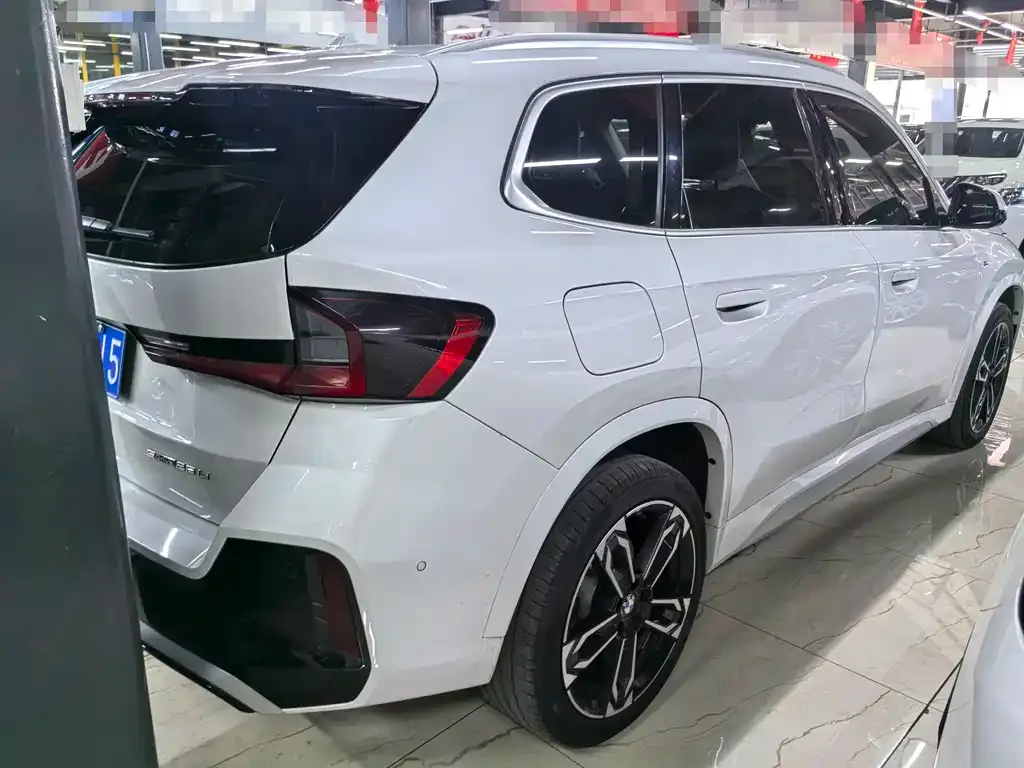 BMW X1 — фото 2