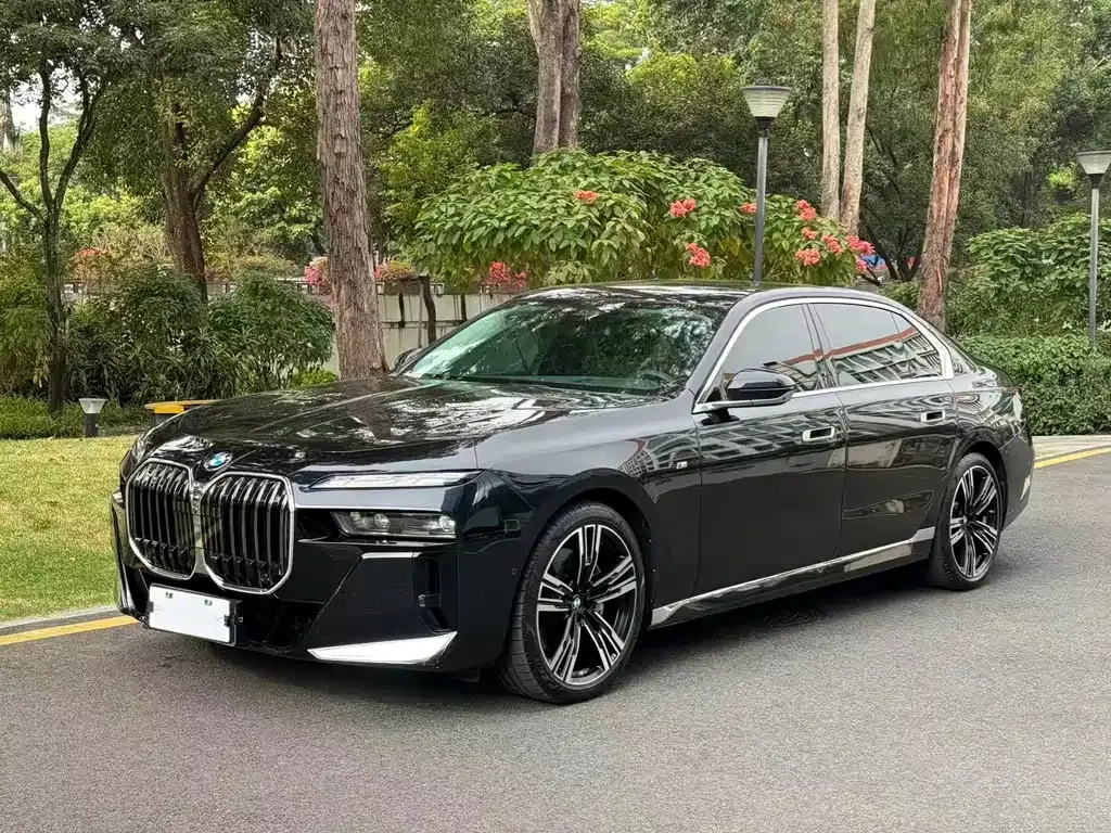 BMW 7 Series — фото 5