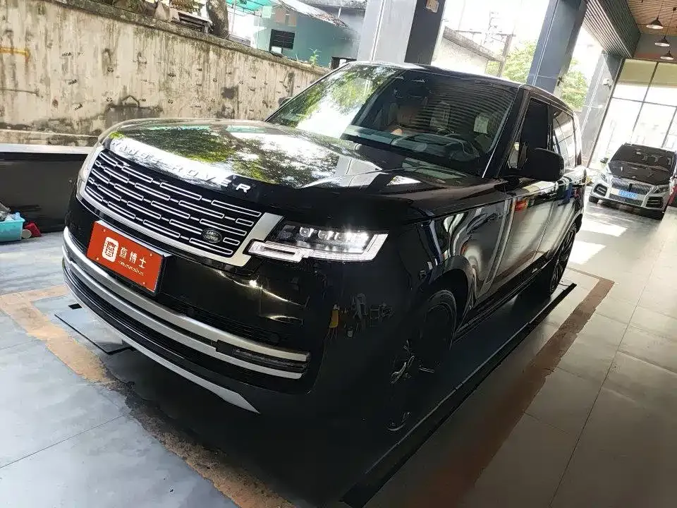 Land Rover Range Rover — фото 1
