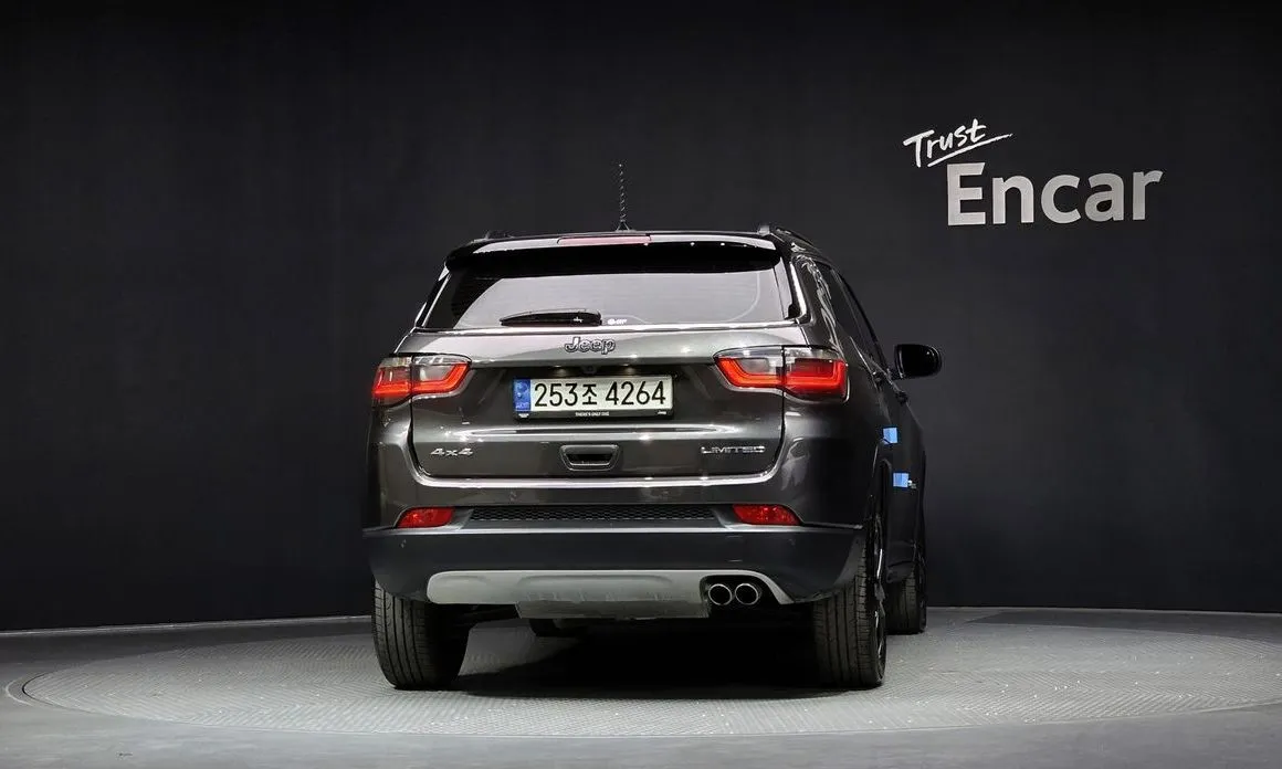 Jeep Compass 2022 из KR, фото 5