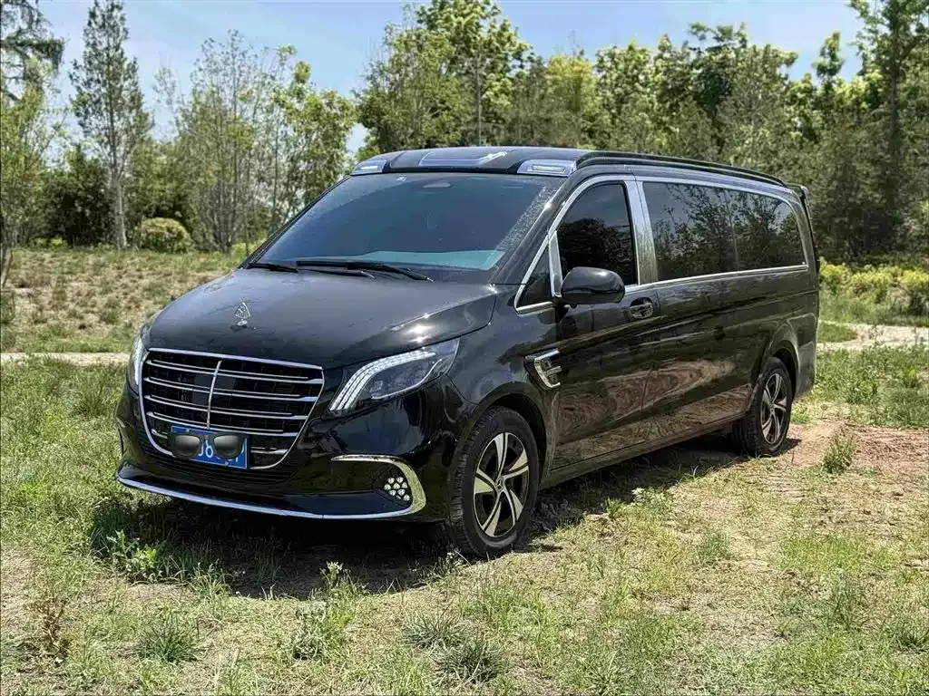 Mercedes-Benz Vito — фото 1