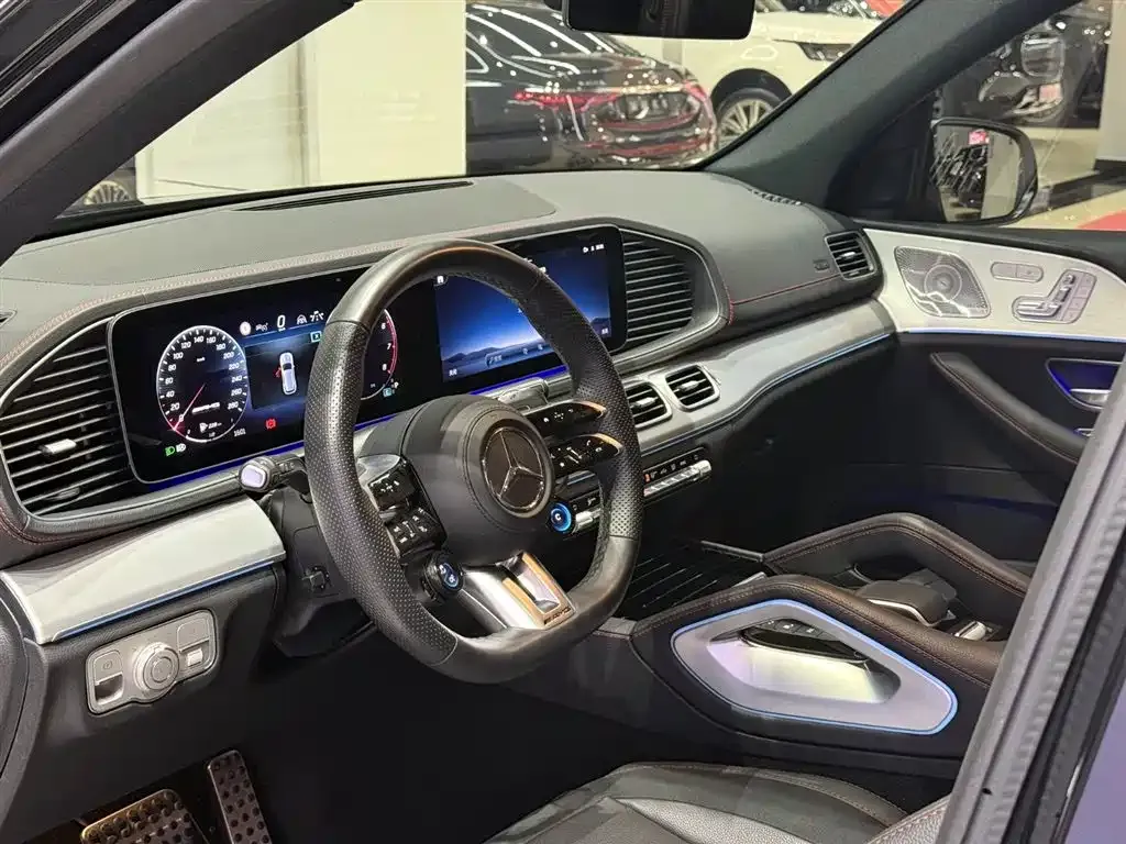 Mercedes-Benz GLE AMG — фото 7